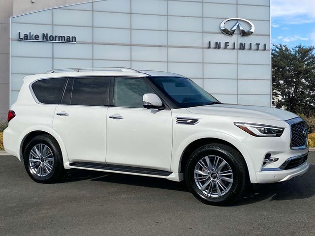 2022 INFINITI QX80 Luxe