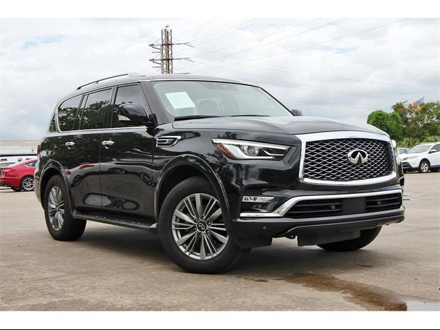 2022 INFINITI QX80 Luxe