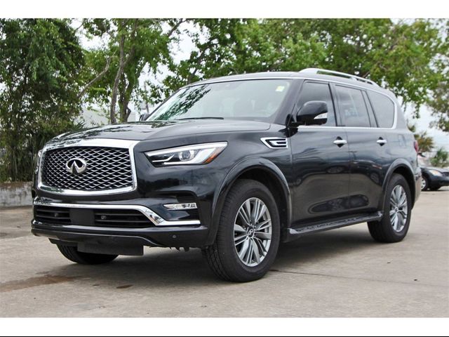 2022 INFINITI QX80 Luxe