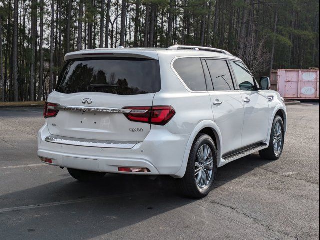 2022 INFINITI QX80 Luxe