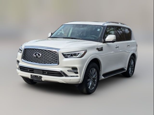 2022 INFINITI QX80 Luxe