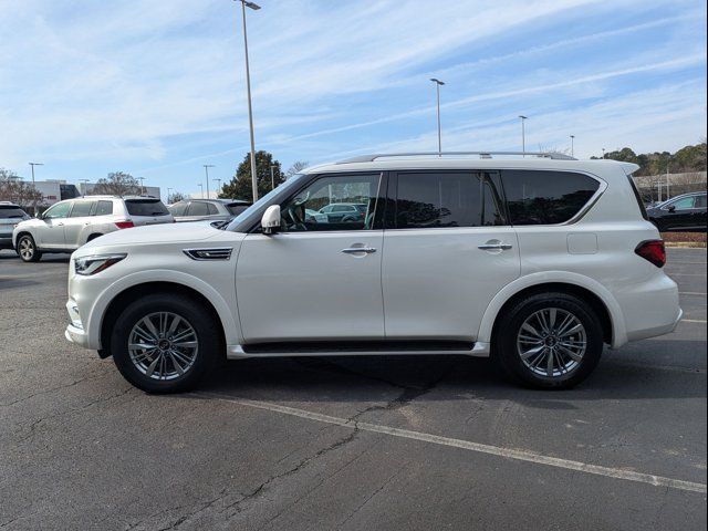 2022 INFINITI QX80 Luxe