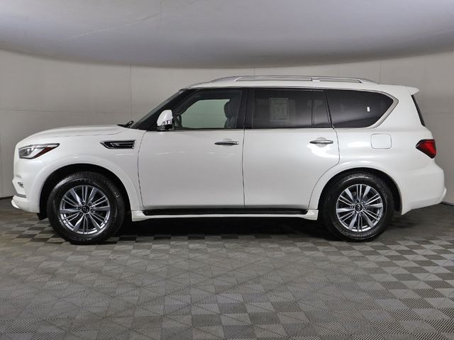 2022 INFINITI QX80 Luxe