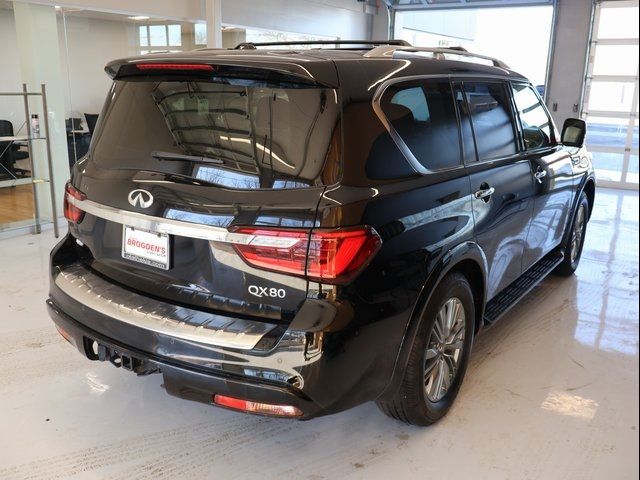 2022 INFINITI QX80 Luxe