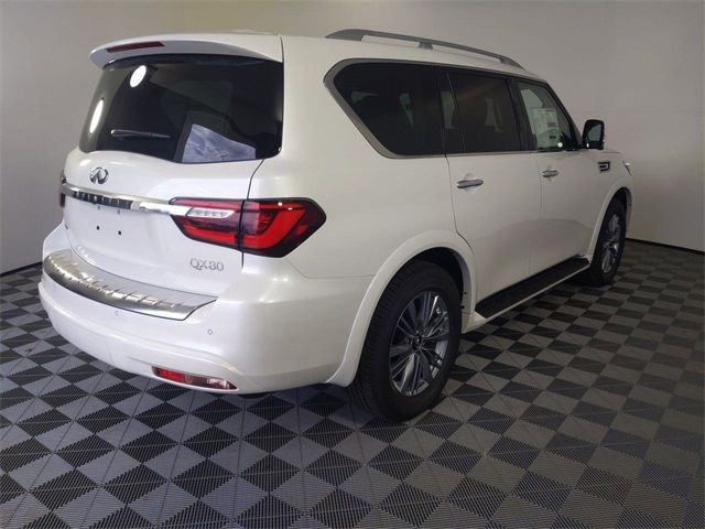 2022 INFINITI QX80 Luxe