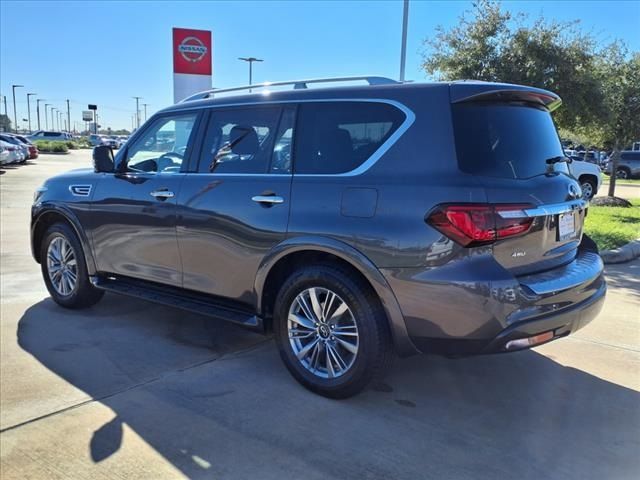 2022 INFINITI QX80 Luxe