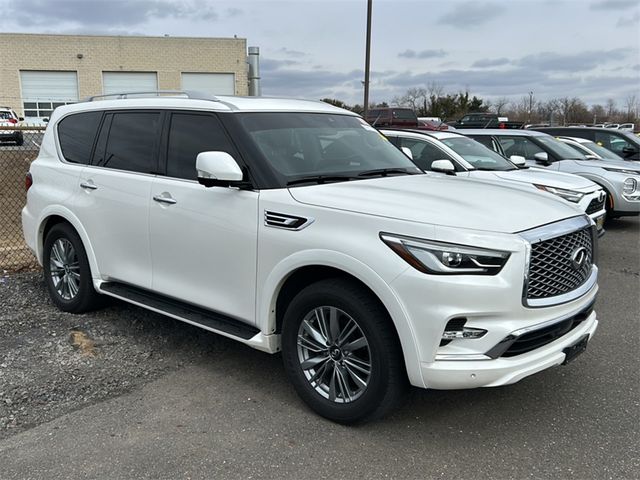 2022 INFINITI QX80 Luxe