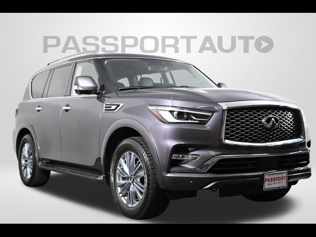 2022 INFINITI QX80 Luxe