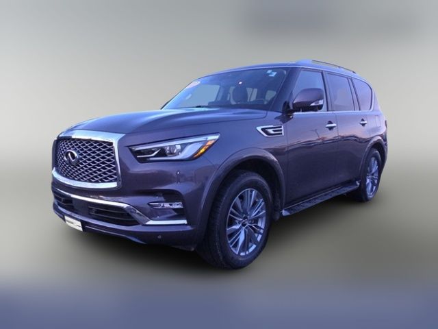 2022 INFINITI QX80 Luxe