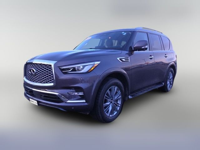 2022 INFINITI QX80 Luxe