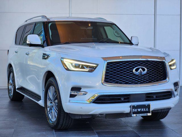 2022 INFINITI QX80 Luxe