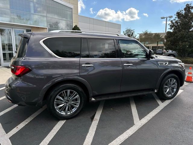 2022 INFINITI QX80 Luxe