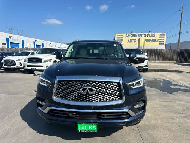 2022 INFINITI QX80 Luxe