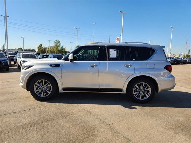 2022 INFINITI QX80 Luxe