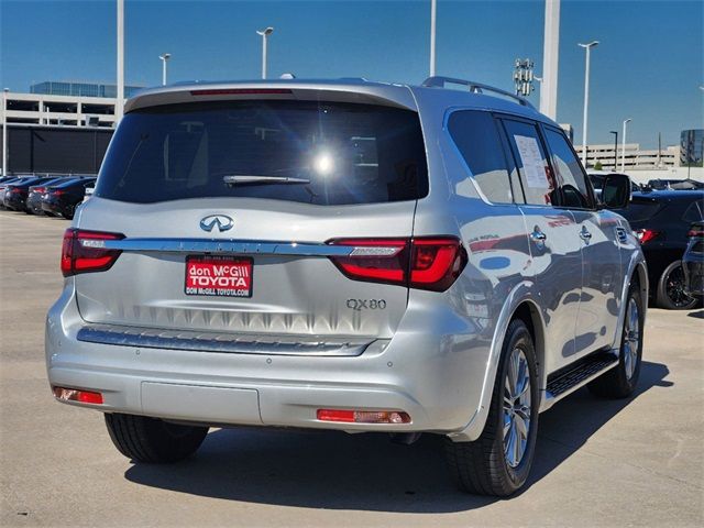 2022 INFINITI QX80 Luxe