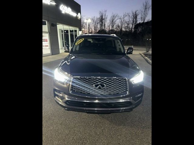 2022 INFINITI QX80 Luxe