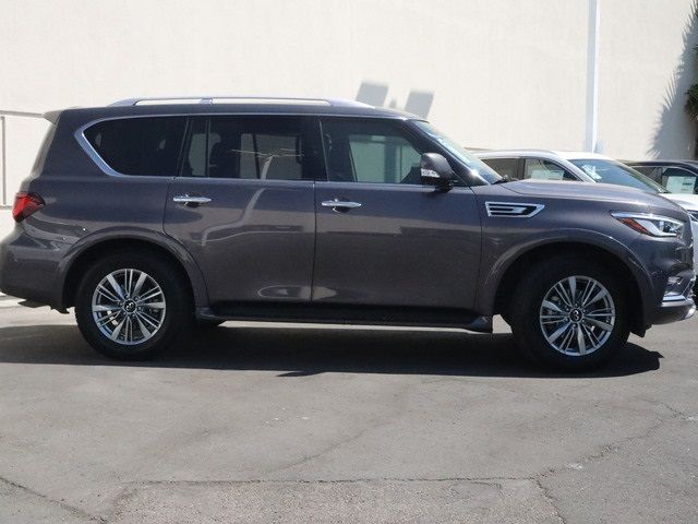 2022 INFINITI QX80 Luxe