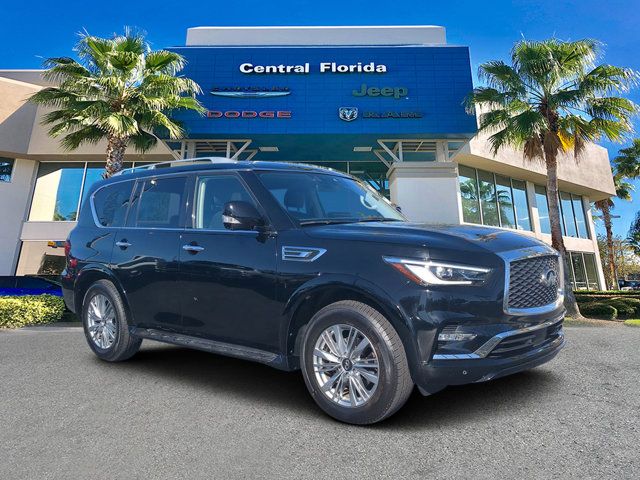 2022 INFINITI QX80 Luxe