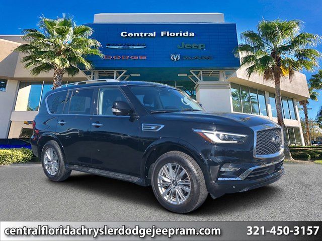 2022 INFINITI QX80 Luxe