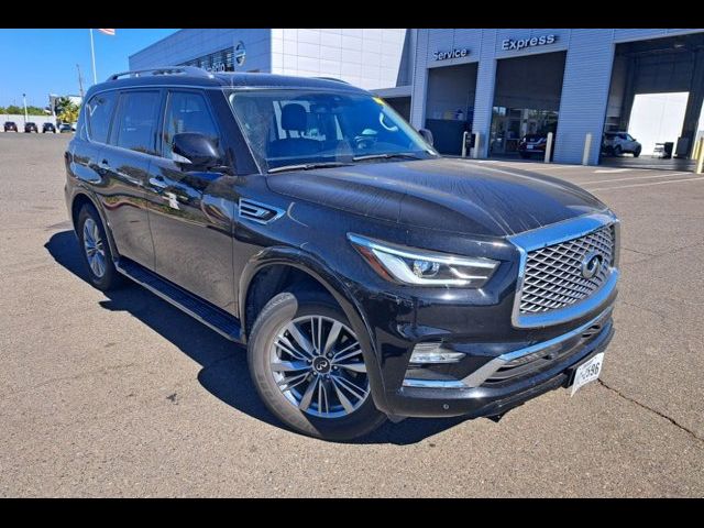 2022 INFINITI QX80 Luxe