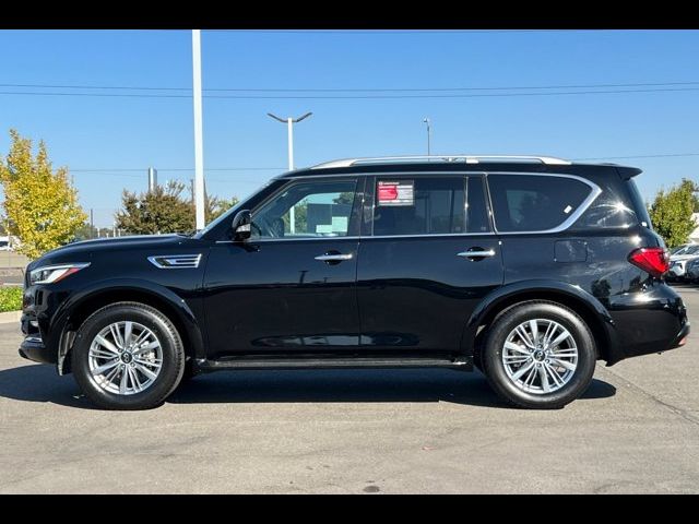 2022 INFINITI QX80 Luxe