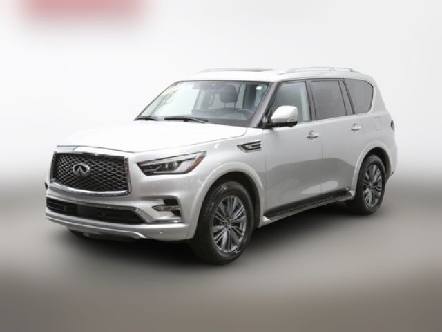 2022 INFINITI QX80 Luxe