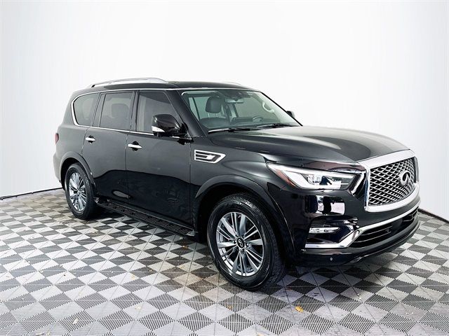 2022 INFINITI QX80 Luxe