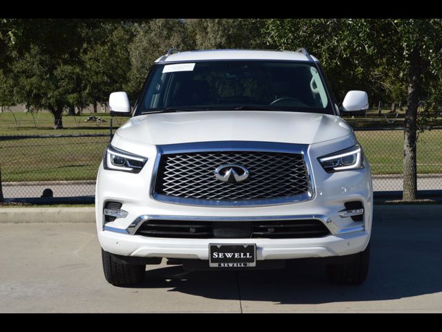 2022 INFINITI QX80 Luxe