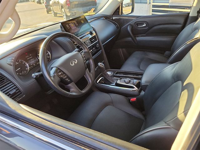 2022 INFINITI QX80 Luxe