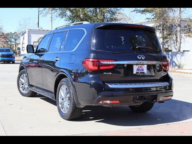 2022 INFINITI QX80 Luxe