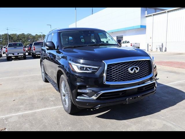 2022 INFINITI QX80 Luxe