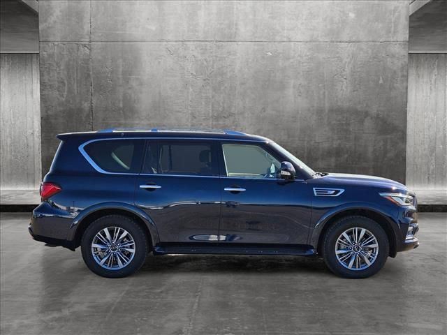 2022 INFINITI QX80 Luxe