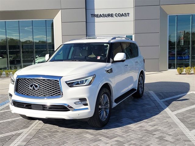 2022 INFINITI QX80 Luxe