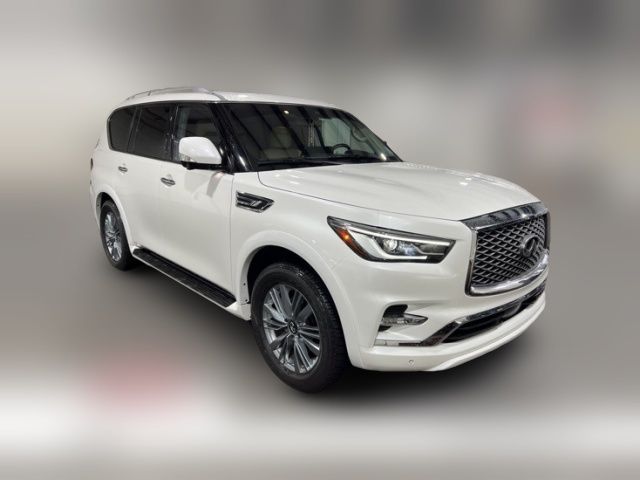 2022 INFINITI QX80 Luxe