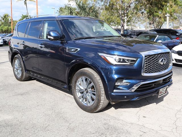 2022 INFINITI QX80 Luxe