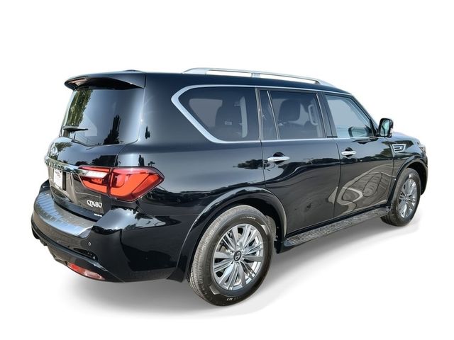 2022 INFINITI QX80 Luxe