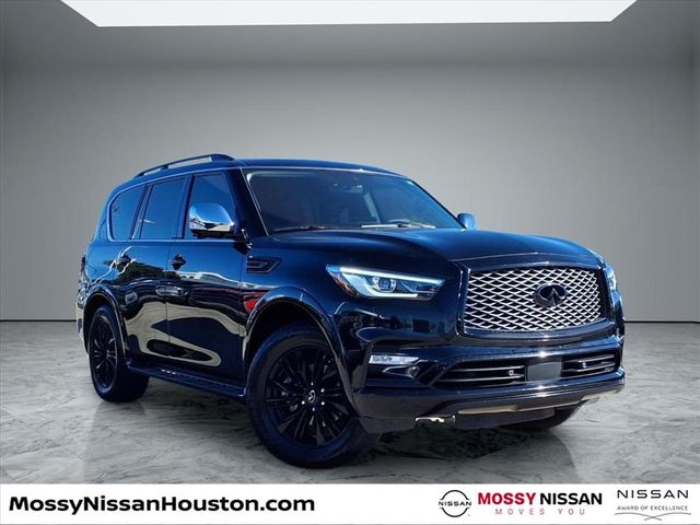 2022 INFINITI QX80 Luxe