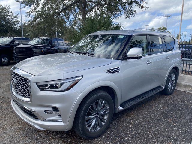 2022 INFINITI QX80 Luxe