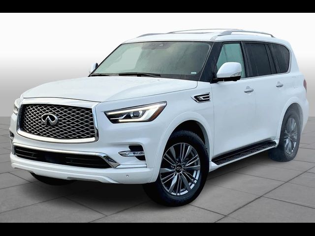 2022 INFINITI QX80 Luxe