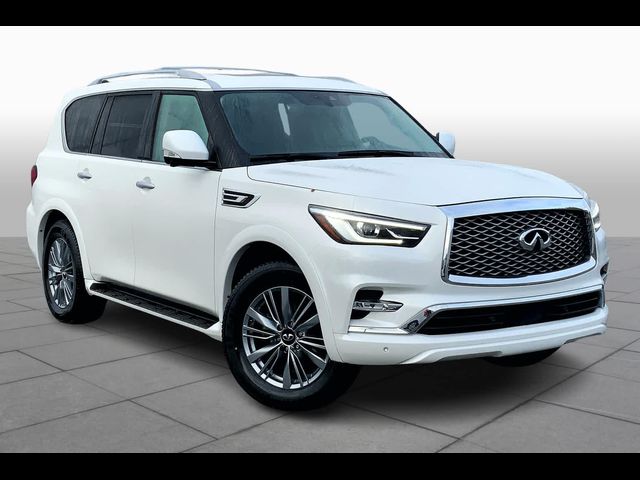 2022 INFINITI QX80 Luxe