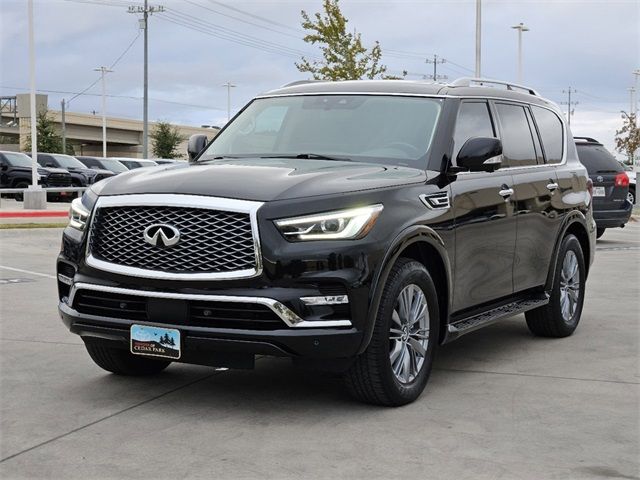 2022 INFINITI QX80 Luxe