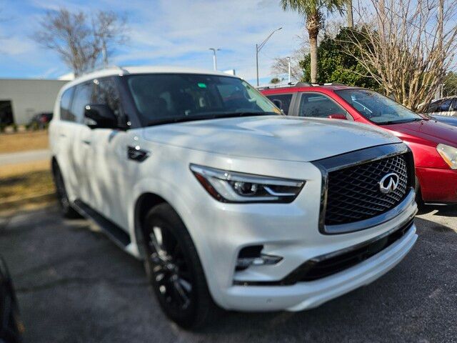 2022 INFINITI QX80 Premium Select