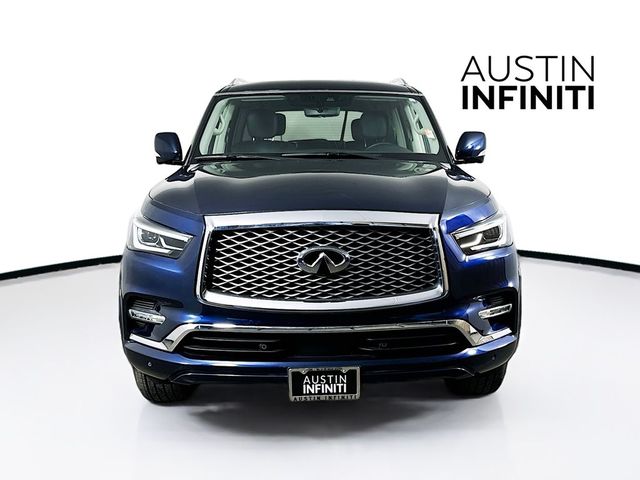 2022 INFINITI QX80 Luxe