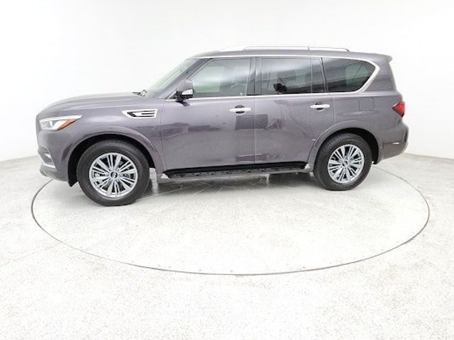 2022 INFINITI QX80 Luxe