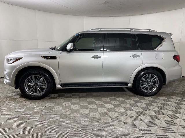 2022 INFINITI QX80 Luxe