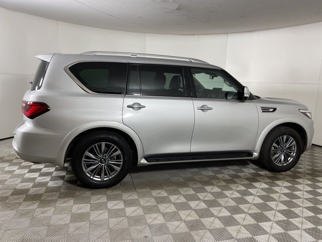 2022 INFINITI QX80 Luxe