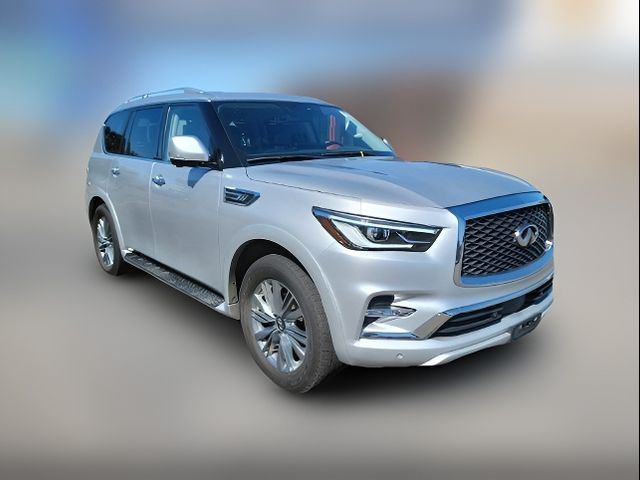 2022 INFINITI QX80 Luxe