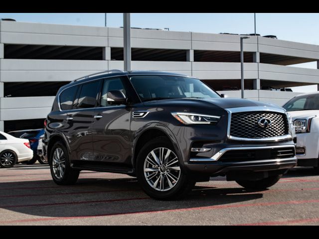 2022 INFINITI QX80 Luxe