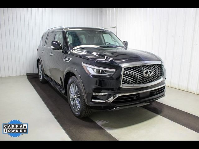 2022 INFINITI QX80 Luxe