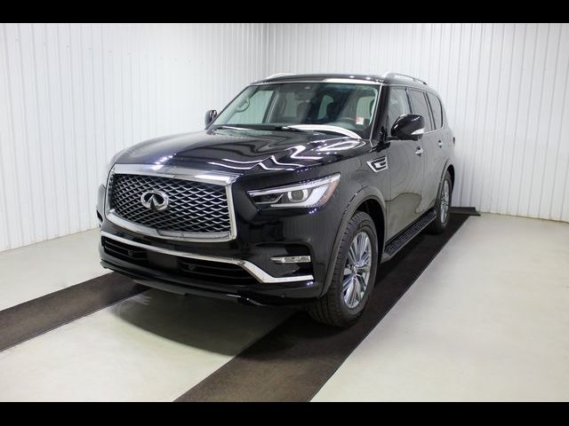 2022 INFINITI QX80 Luxe